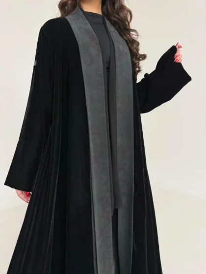 مخمل أسود نص كلوش